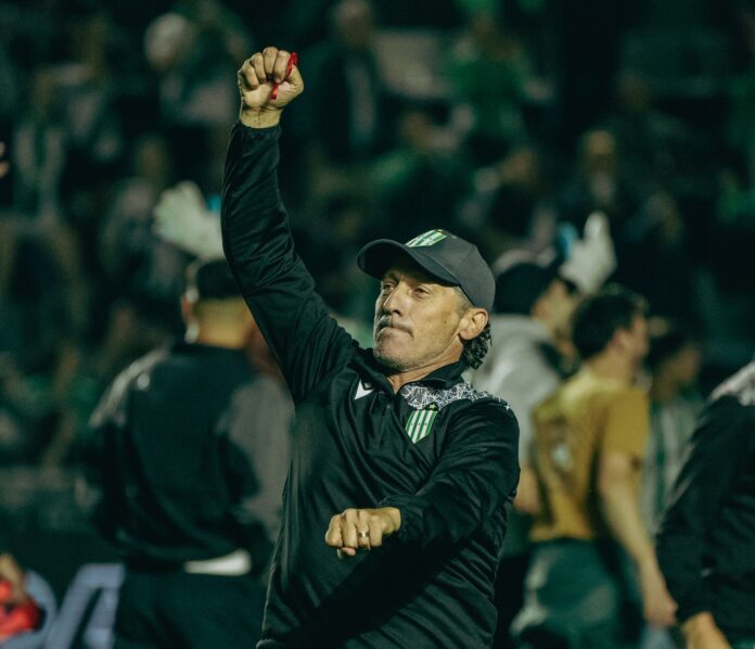 El ex técnico de Olimpia, Pedro Troglio, ya levanta la mano para ser candidato a futuro seleccionador hondureño.