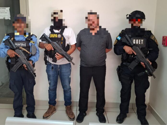 Piloto de Julión Álvarez (1)