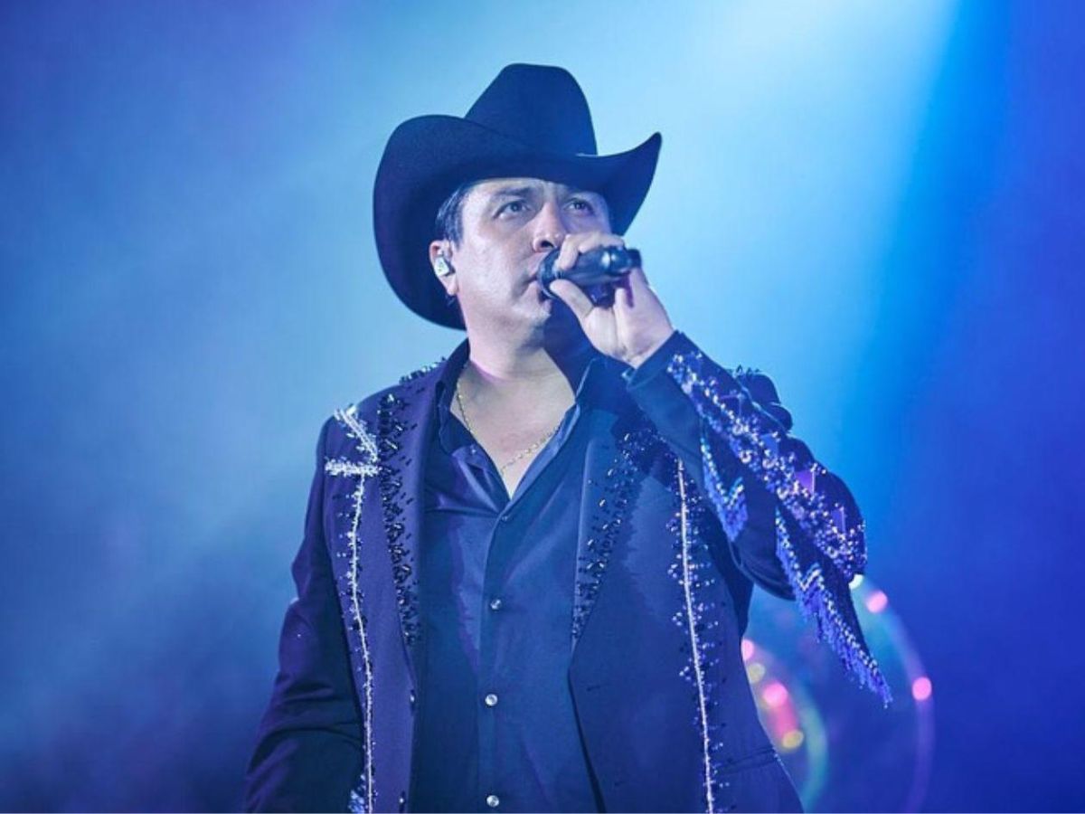 Piloto de Julión Álvarez (2)