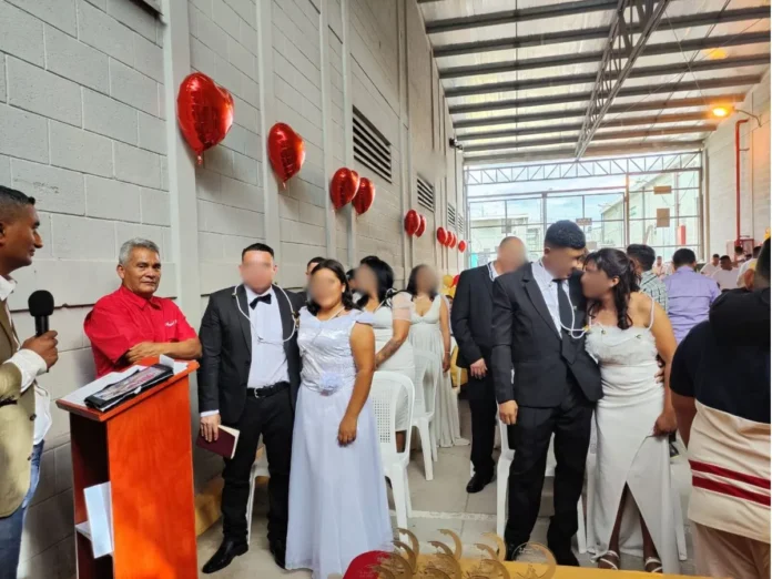 Reclusos casan La Tolva