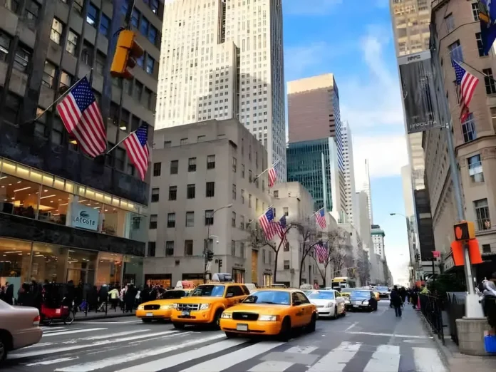 Nueva York presenta plan para peatonalizar la Quinta Avenida