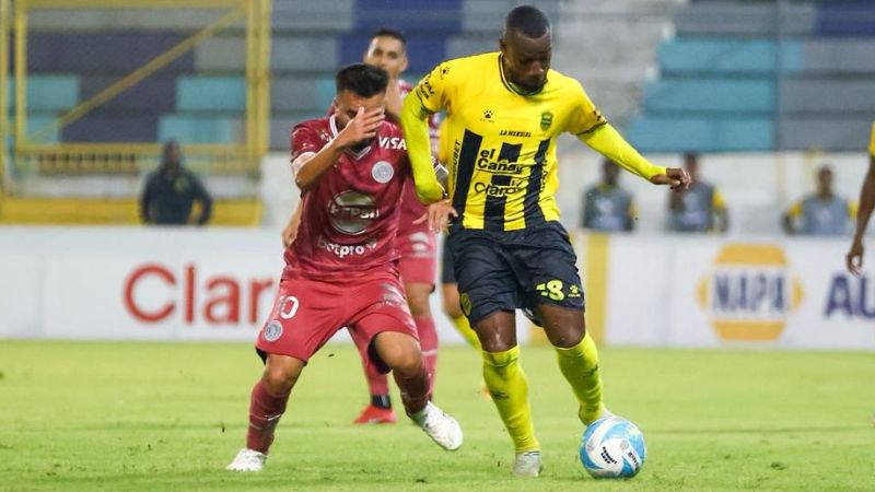 Motagua sorprendió al Real España con un segundo gol de "pizarrón".