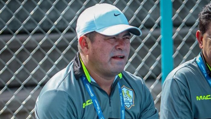 Reynaldo Tilguath salió molesto del partido que perdieron contra Motagua en la capital.