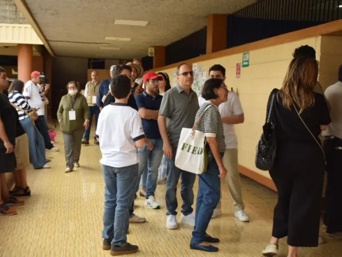 PL pide que horario votación se extienda por más tiempo