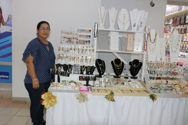 ¡A disfrutar de la Feria de Emprendedores! Nova Prisa le invita a comprar productos únicos