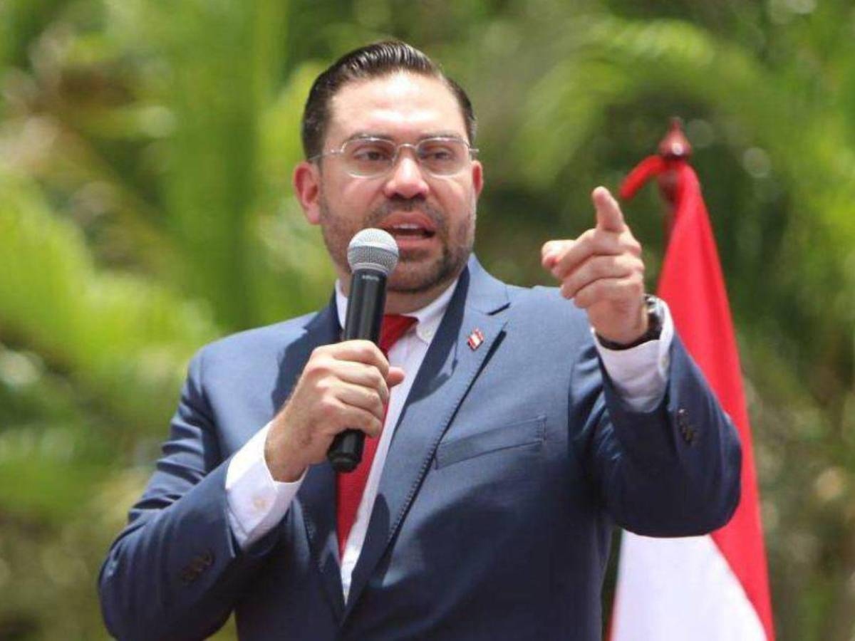 Jorge Cálix mesa electoral