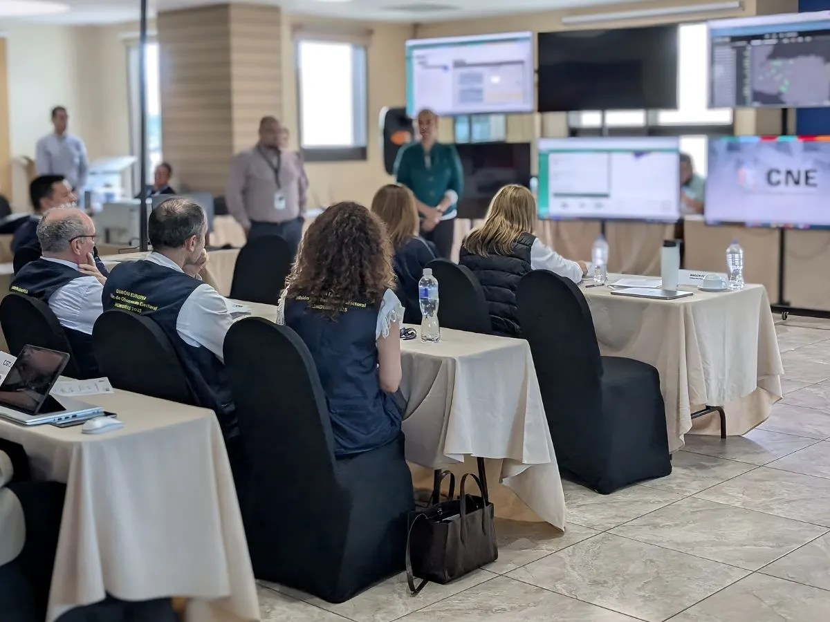 Fallas se registraron durante el simulacro electoral