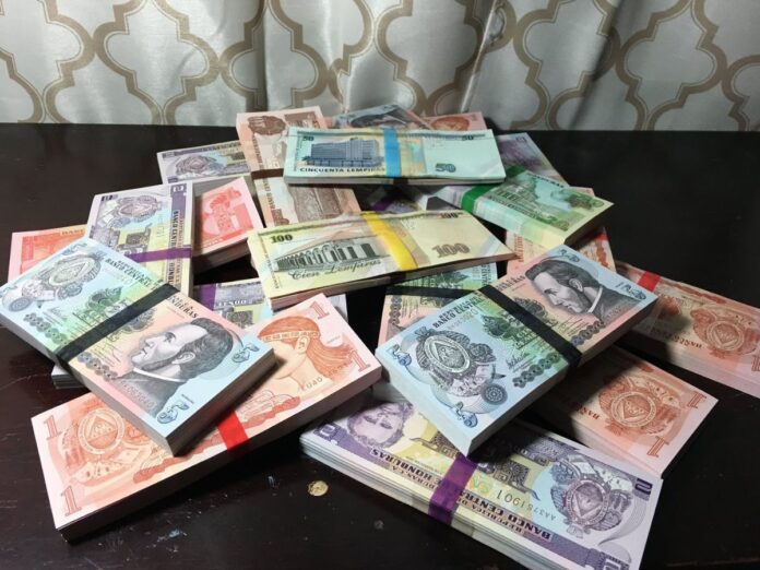 Gobierno comienza a entregar pago de aguinaldos