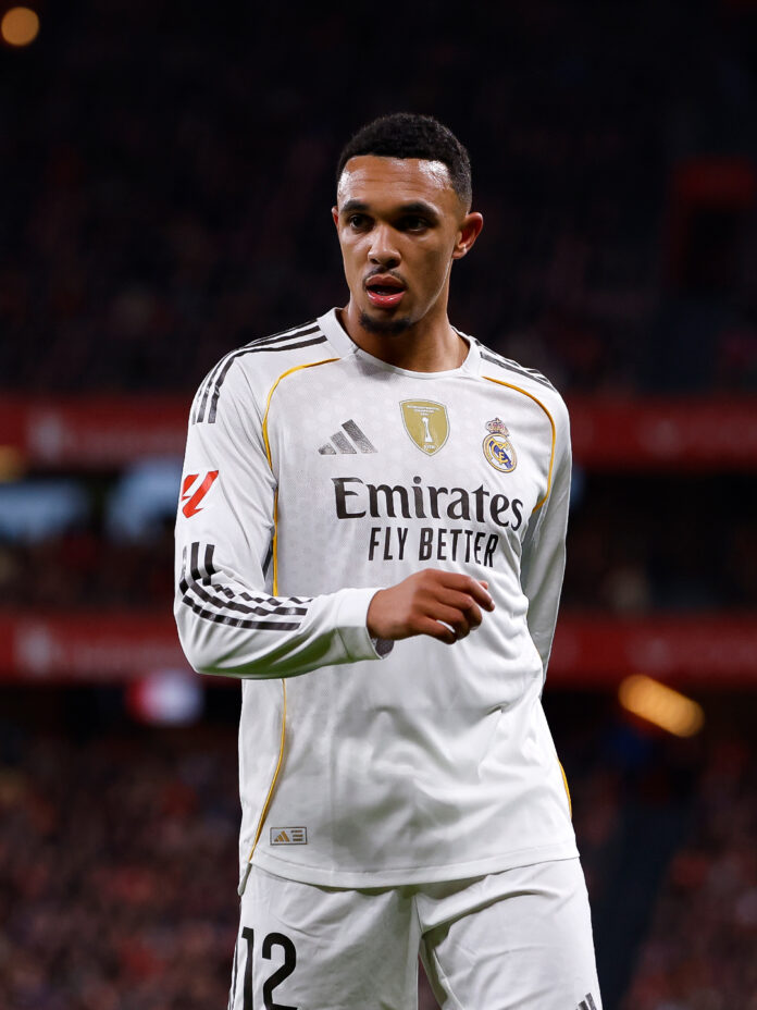 El defensa inglés Trent Alexander-Arnold se perderá unos ocho partidos con el Real Madrid.