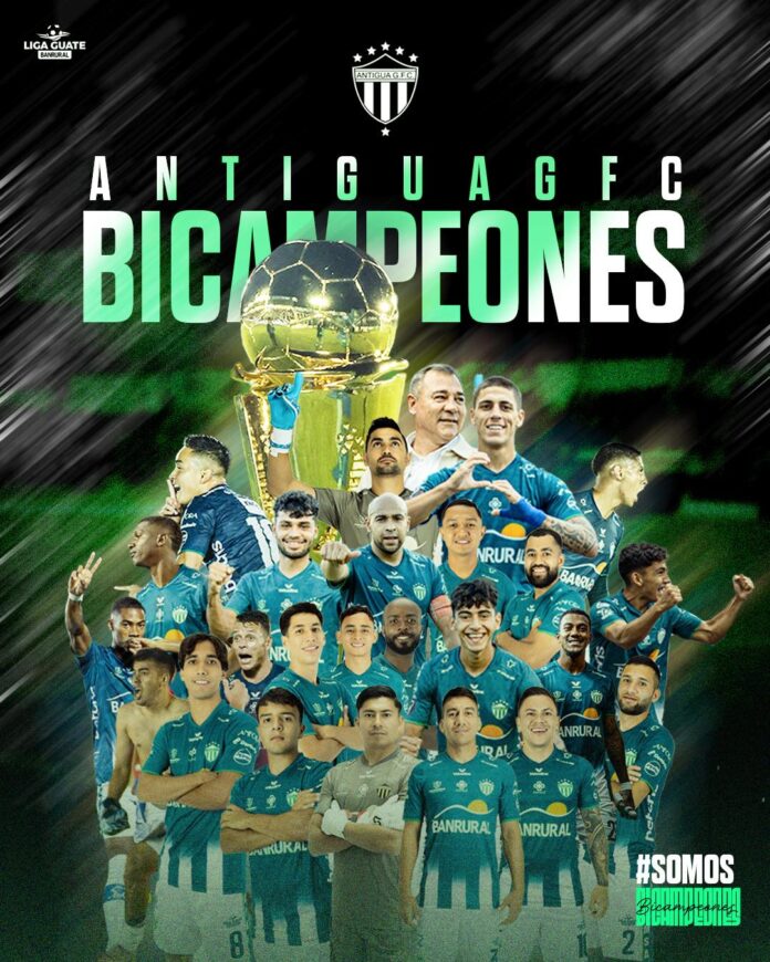 El equipo Antigua, donde milita el hondureño, Gerson Chávez, se coronó bicampeón en Guatemala.
