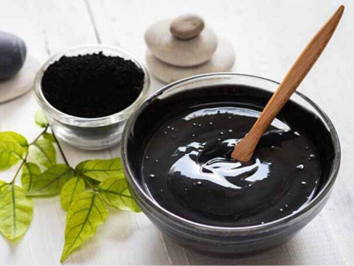 Belleza al carbón: ¿cómo funciona el nuevo ingrediente cosmético?