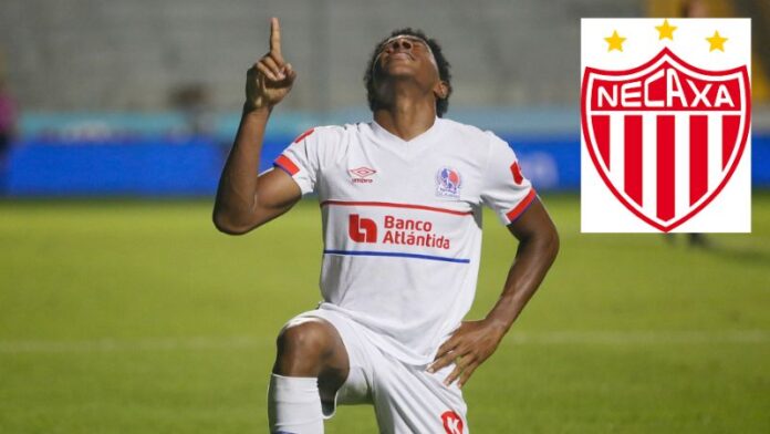 El joven delantero, Dereck Moncada, está jugando sus últimos minutos con la camisa de Olimpiia.