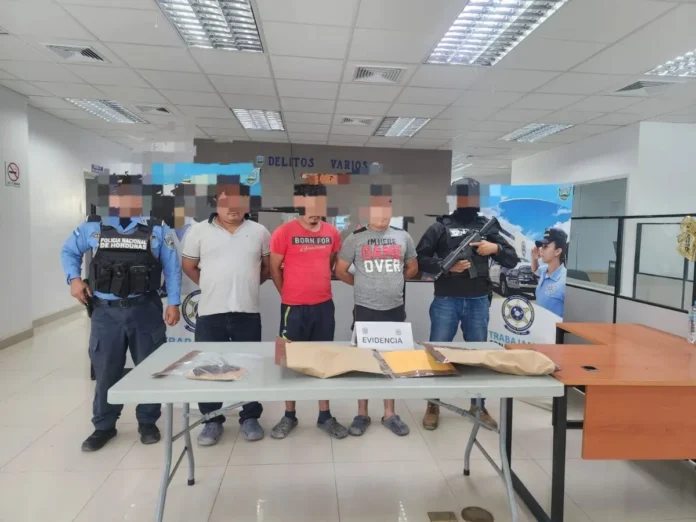 Capturan a implicados en crimen en dos mujeres