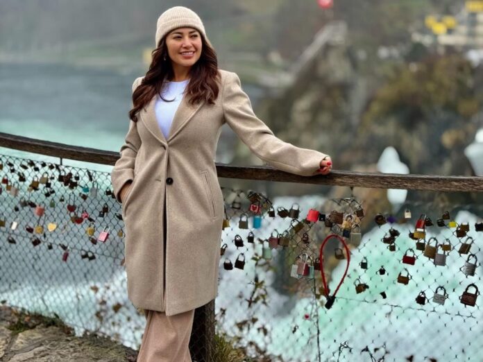 Milagro Flores Europa