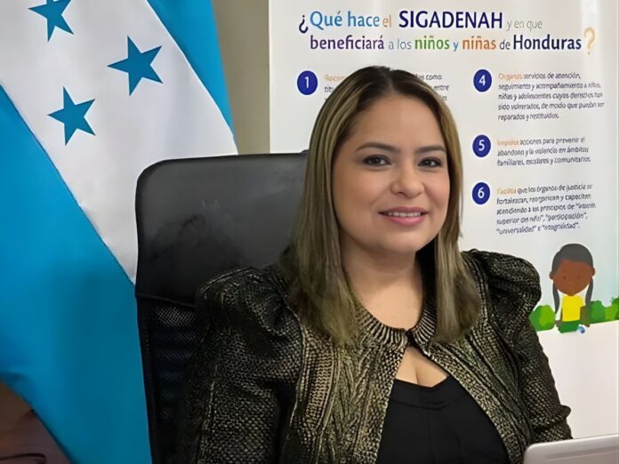 Capturan a exdirectora del DINAF, Dulce María Villanueva por trafico de niños