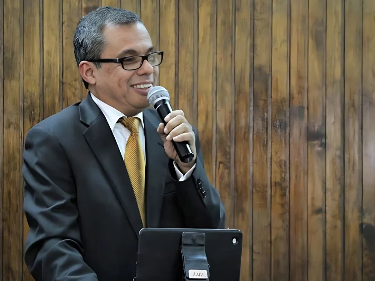 Lempira se seguiría devaluando frente al dólar 