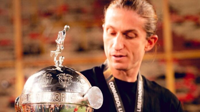 El Flamengo renovó por dos años más a su entrenador, Filipe Luís.