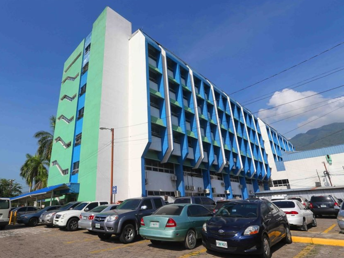 El Hospital Mario Catarino Rivas.