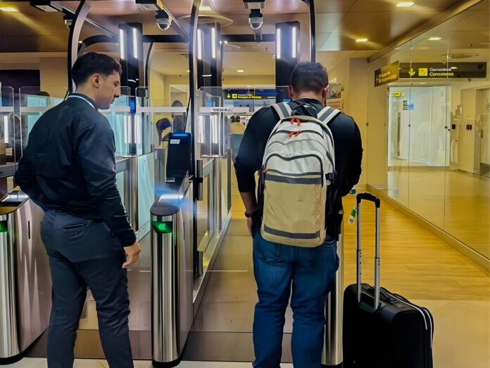 Cómo tramitar el Permiso Especial de Viaje, según el INM