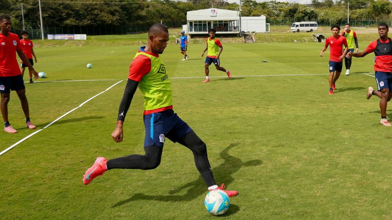 Jerry Bengtson estuvo dos meses fuera de las canchas por lesión, pero ya está de regreso para la final.