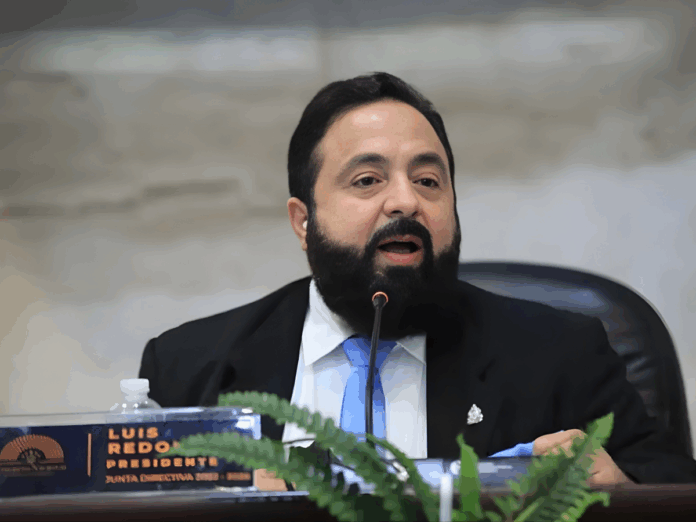 Luis Redondo quedaría fuera del Congreso Nacional