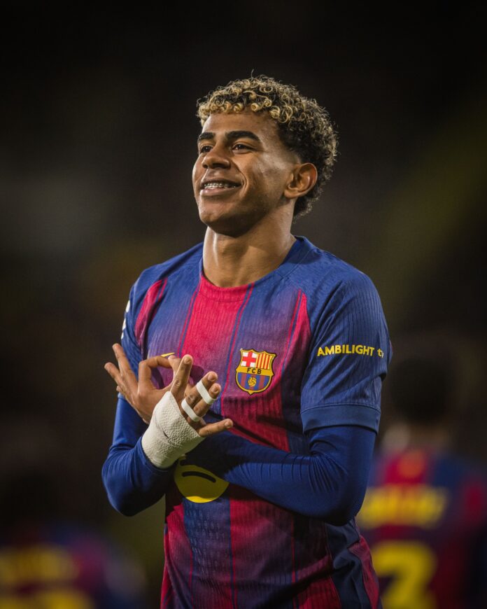 Lamine Yamal contribuyó con un gol para el triunfo del Barcelona sobre el Villarreal.