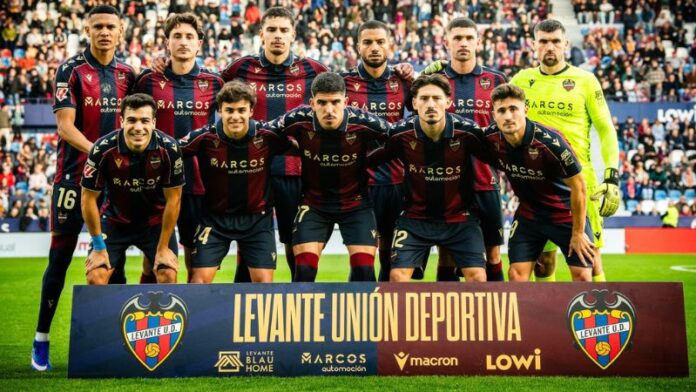 El Levante, donde milita Kervin Arriaga, cerró el año con un empate ante la Real Sociedad.