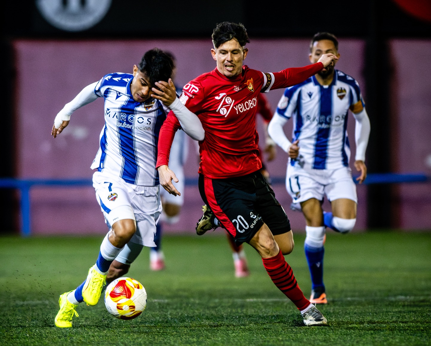 El Levante salió con los tres puntos en su visita al Cieza por la segunda ronda de la Copa del Rey,
