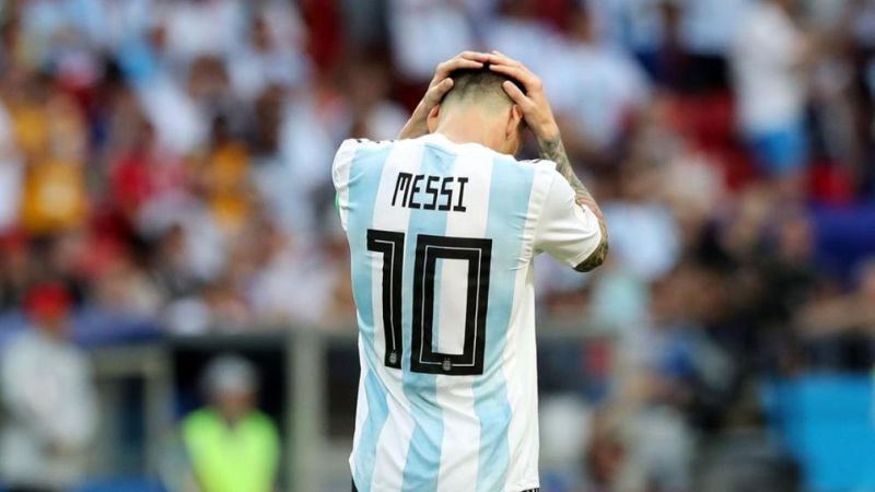 El 10 de los albicelestes, Lionel Messi, sería afectado por las investigaciones que realiza la justicia argentina contra el presidente de la AFA.