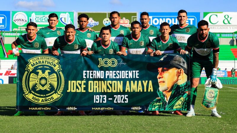 Los jugadores de Marathón le dedicaron su triunfo frente a Lobos UPNFM a su fallecido presidente, Orinson Amaya.