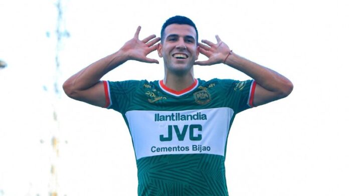 El delantero argentino, Nicolás Messiniti, asegura su continuidad con Marathón.