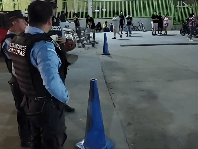 Matan a joven cerca de plaza comercial de la Satélite