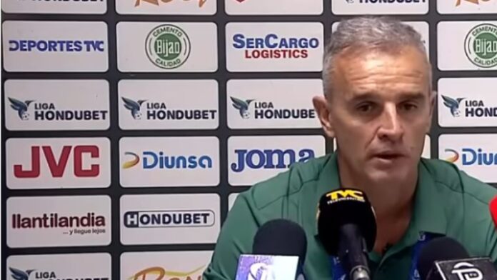 El técnico de Marathón, Pablo Lavallén, le manda un mensaje a Olimpia de la forma cómo jugará la gran final.