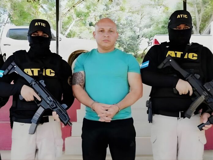 Condenan a 85 años de prisión a ex alcalde de San Marcos por triple asesinato