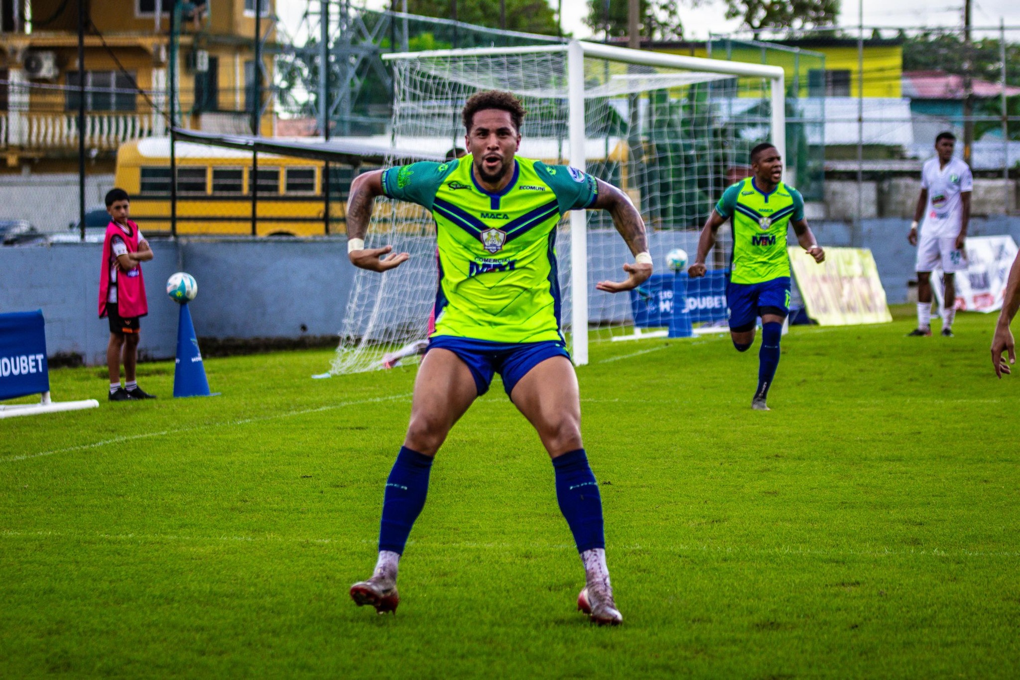 Potros de Olancho FC fue el primero en abrir el marcador a través del delantero uruguayo, Rodrigo de Olivera.