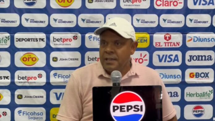 El técnico de Platense, Raúl Cáceres, dice soñar con estar en la final del torneo de Apertura.