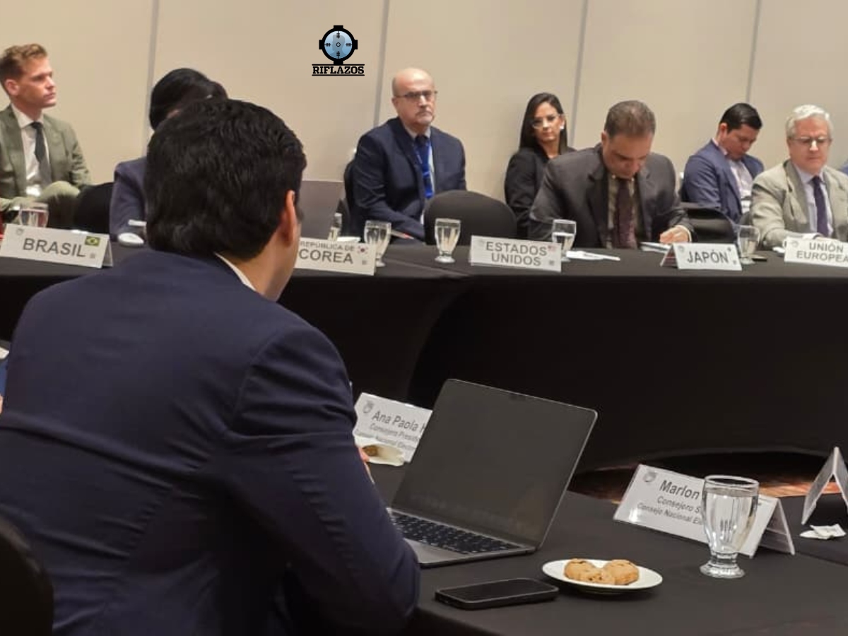 Escándalo en reunión de rectores electorales: Pirómano y Redondo protagonizan nuevos roces