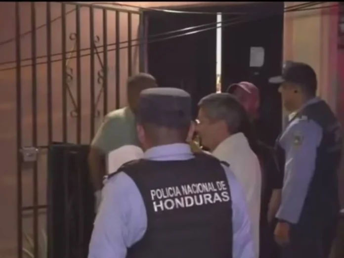 Encuentran a muerto y dentro de una maleta a un recién nacido