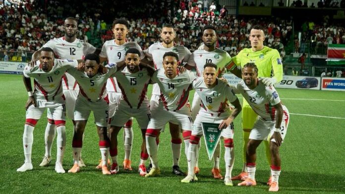 La Conmebol solo mira a Surinam como rival de Bolivia en el repechaje mundialista.