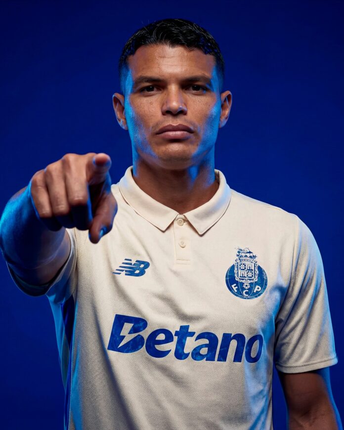 Thiago Silva deja al Fluminense de Brasil para jugar con el Porto de Portugal.