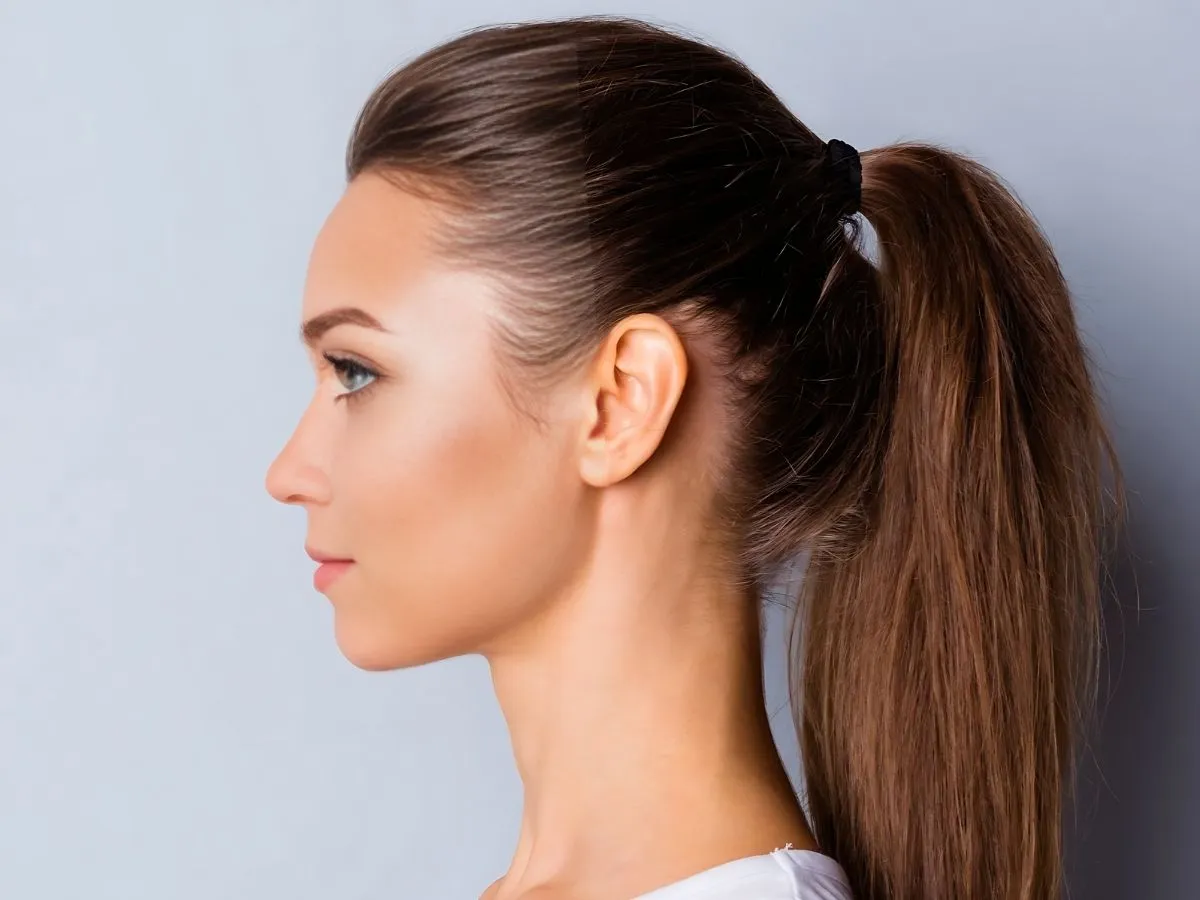 Lifting ponytail