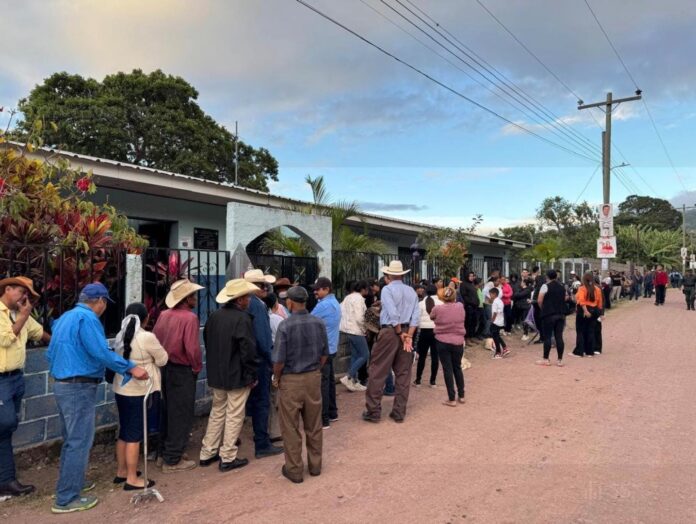 Este domingo se repitieron las elecciones en San Juan de Flores, El Paraíso.