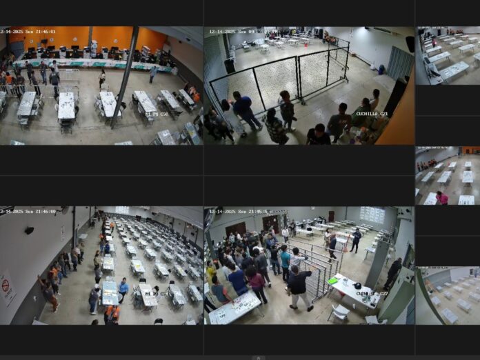 Espacio designado para el escrutinio especial dentro del CLE, vigilado por cámaras.