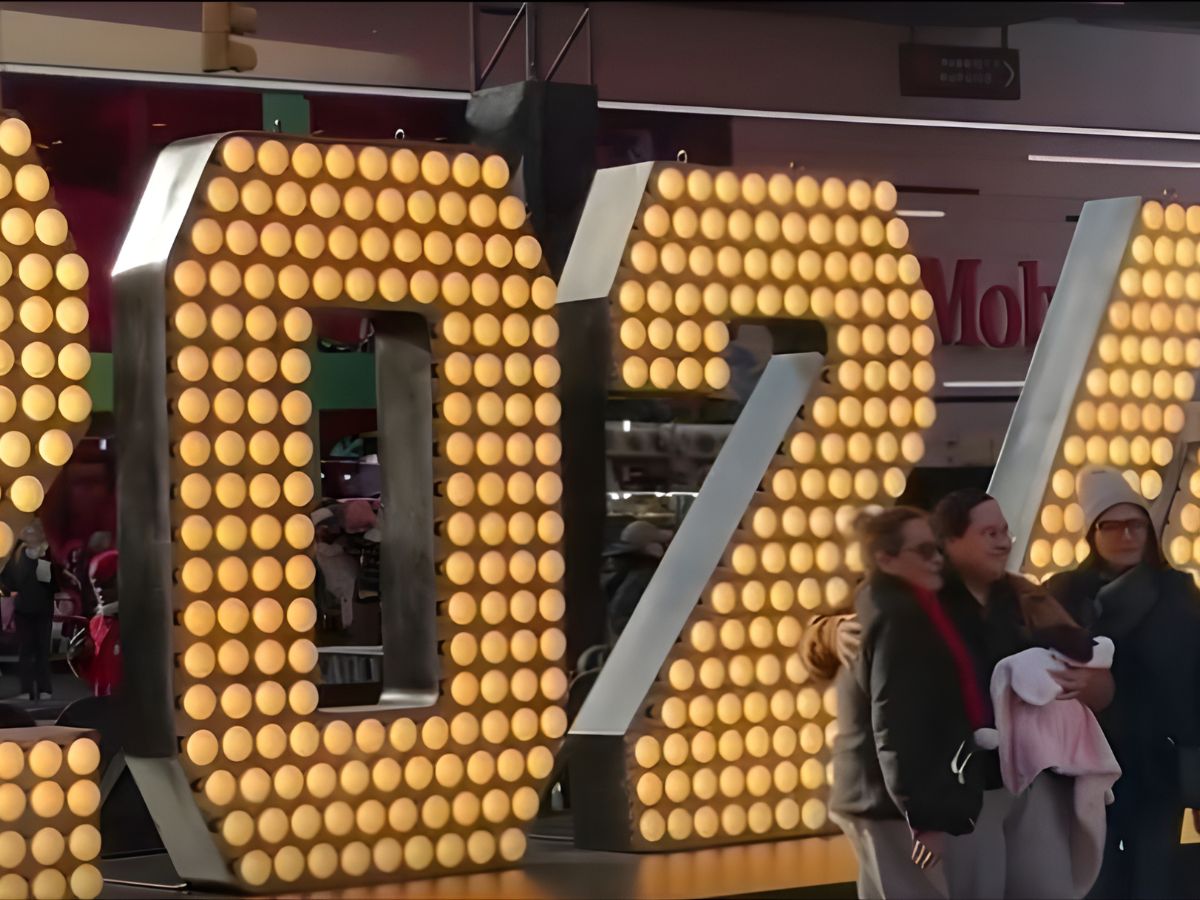 familia-posa-numeros-2026