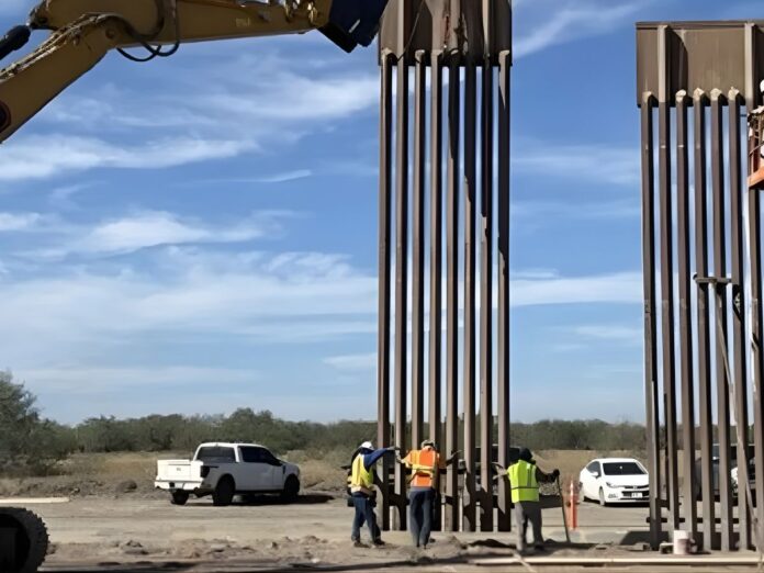 trump-cinco-contratos-muro-inteligente