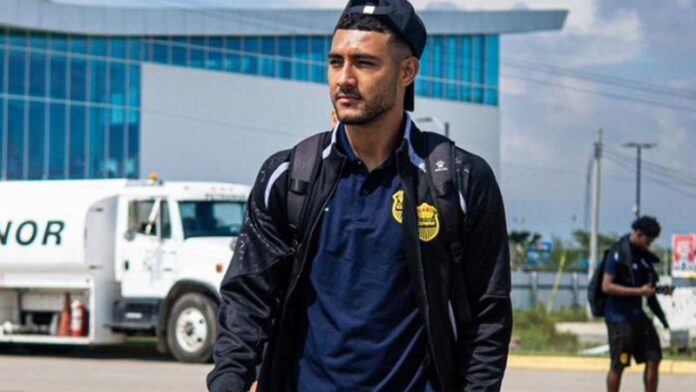 El defensa del Real España, Darlin Mencía, estaría viajando a Sudamérica, precisamente al fútbol uruguayo.