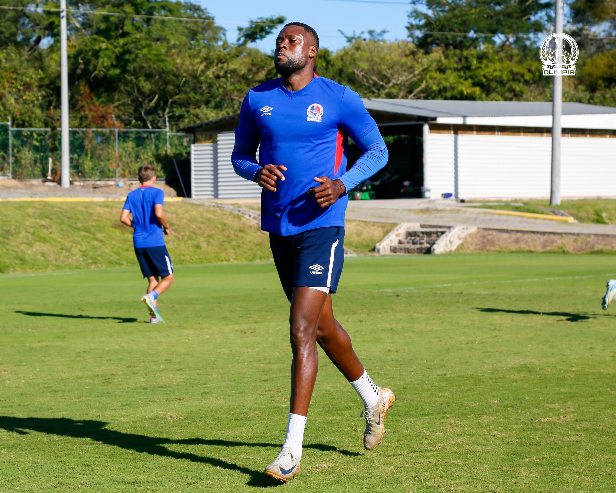 Yustin Arboleda advierte que sus goles son importantes, pero lo importante es ganar la Copa 40.